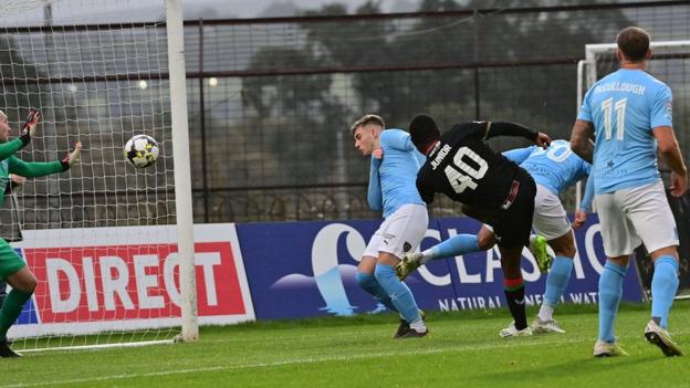 Junior scores for Glentoran