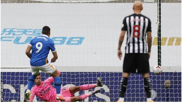 Brighton vs Newcastle 10/3 #PYP: Magpies to win, BTTS, over 2.5 cards on  Betfred