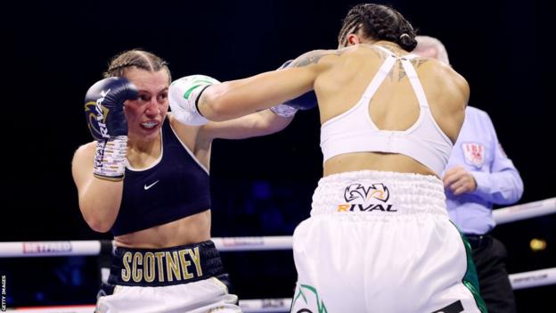 Ellie Scotney avoids a jab from Cherneka Johnson