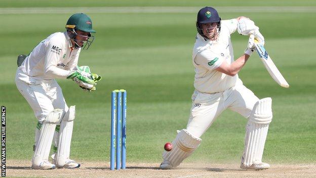 Sam Northeast's unbeaten 40 saw Glamorgan safely home