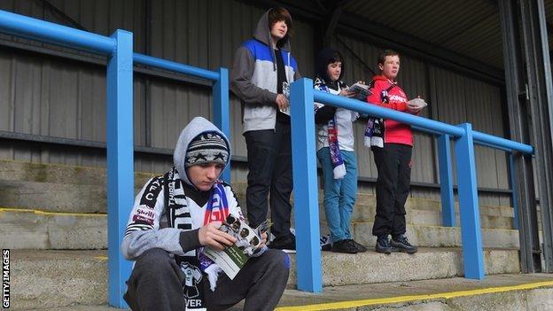 Dover Athletic fans