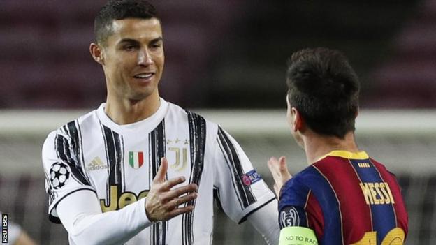 Barcelona 0 3 Juventus Cristiano Ronaldo Scores Two Penalties As Juve Seal Group G Bbc Sport