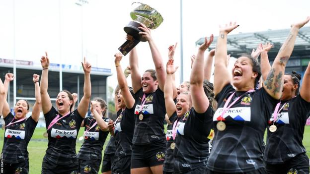 Exeter celebrate winning the Allianz Cup