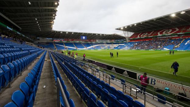 FA Cup: Empty seats as Neil Harris calls festive schedule 'crazy'