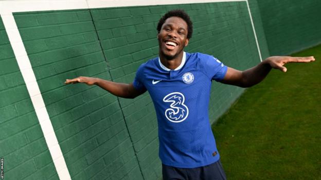 David Datro Fofana: Chelsea ลงนามกองหน้า Ivory Coast จาก Molde