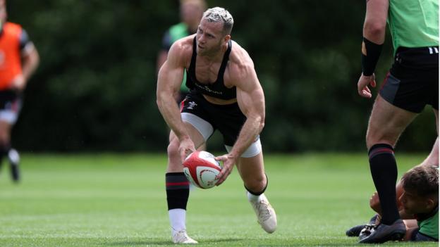 Gareth Davies of Scarlets and Wales