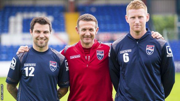 Staggies manager Jim McIntyre with Richard Foster (left) and Craig Robertson