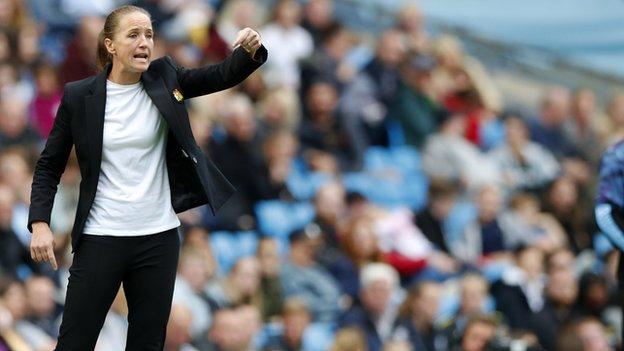 Casey Stoney on the touchline for Manchester United