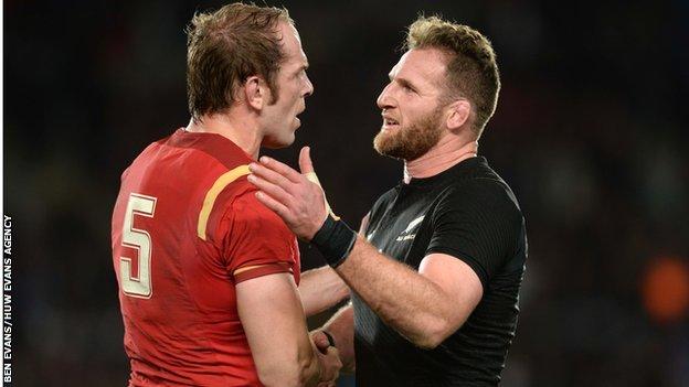 Alun Wyn Jones and Kieran Read embrace after a New Zealand and Wales Test match in 2016