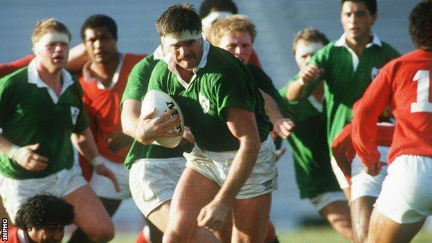 Anderson in action for Ireland during the 1987 Rugby World Cup