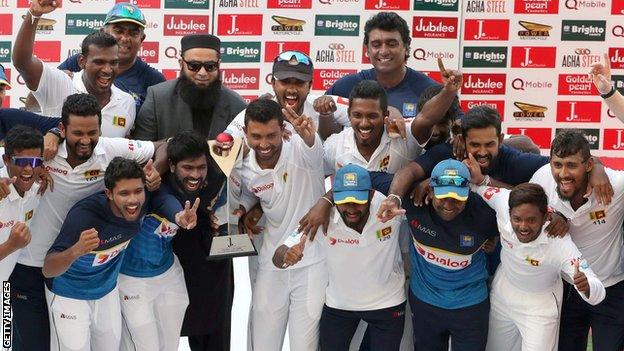 Sri Lanka celebrate with the Test series tropy