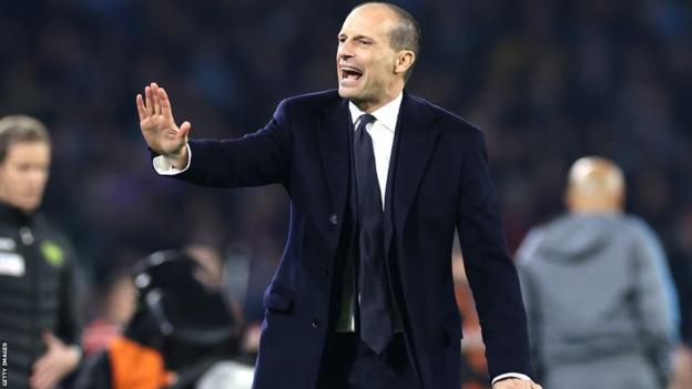 Juventus manager Massimiliano Allegri gives instructions during a game