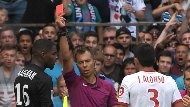 Strasbourg: 3 - Lille: 0 Strasbourg: 3 - Lille: 0