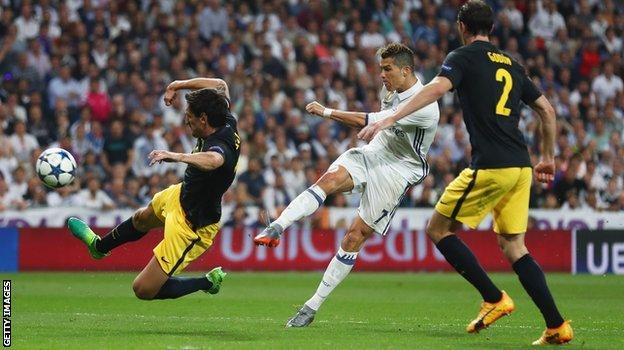 Cristiano Ronaldo scores for Real Madrid against Atletico Madrid