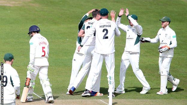 Worcestershire celebrate a wicket