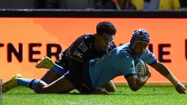 Springboks wing Kurt-Lee Arendse switched to full-back for Dragons game
