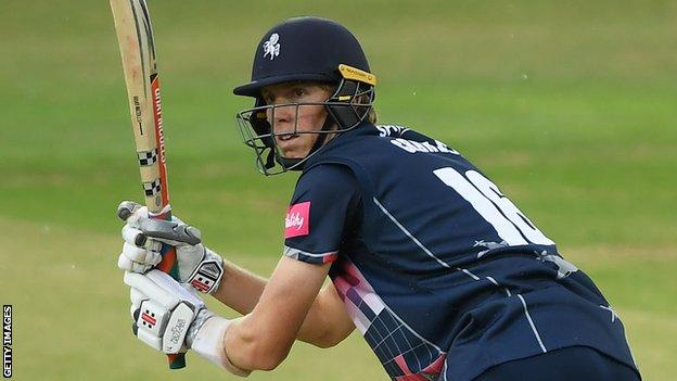 Zak Crawley batting for Kent