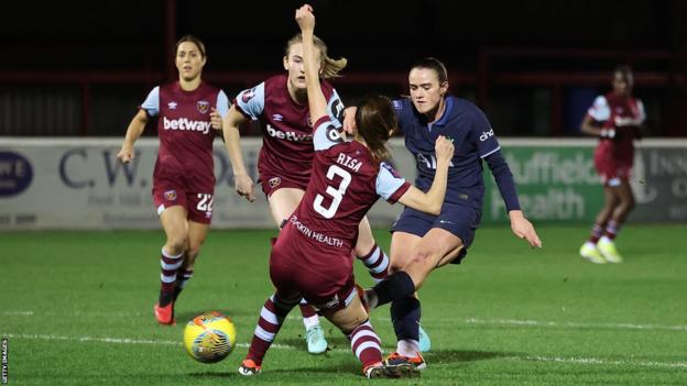 Tottenham's Grace Clinton scores against West Ham in WSL