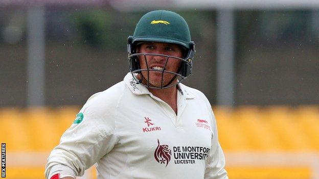 County Championship: Glamorgan unchanged against Leicestershire - BBC Sport