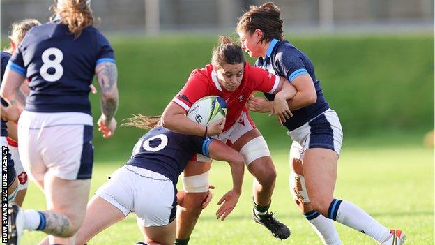 Sioned Harries: Wales' Rugby World Cup back row says she suffered from ...