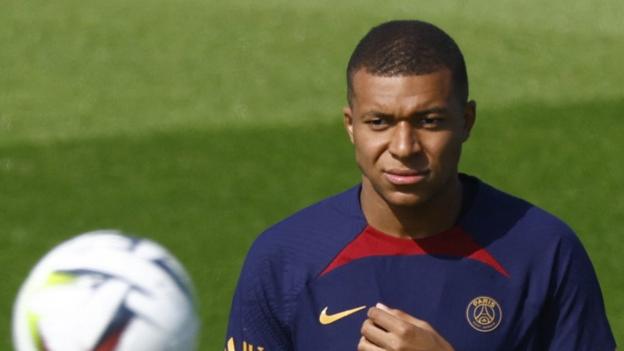 Kylian Mbappe: PSG forward agrees contract extension with Ligue 1