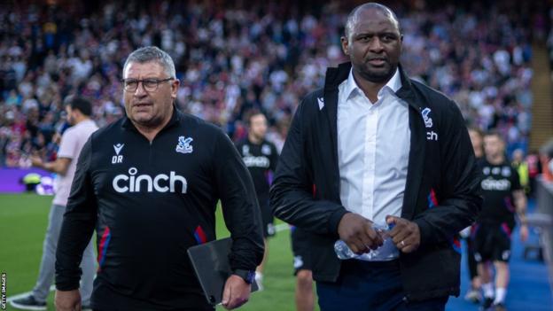 Osian Roberts (left) with Patrick Vieira