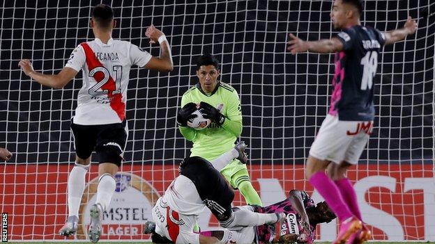 River Plate midfielder Enzo Perez had to play in goal in the win over Independiente