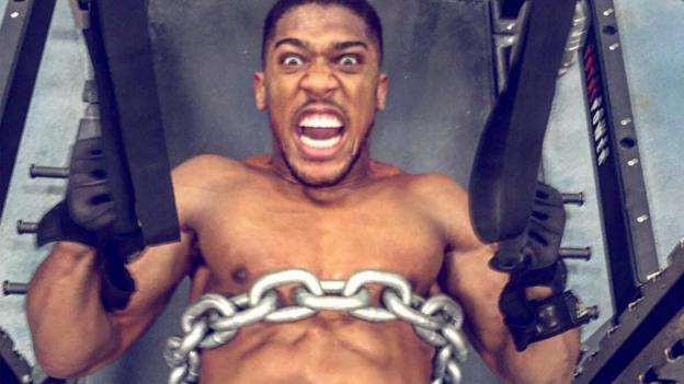 Anthony Joshua: Gym-goers try to match world heavyweight champion's workout - BBC Sport