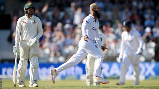 England all-rounder Moeen Ali celebrates dismissing Australia's Steve Smith