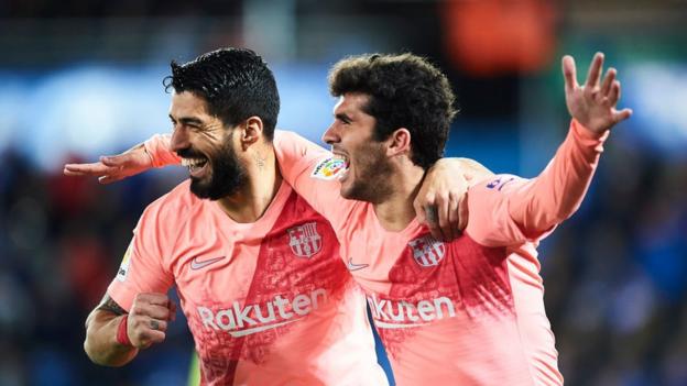 Barcelona Beat Alaves 2 0 To Close On La Liga Title Bbc Sport