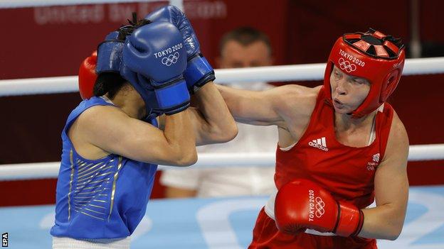 Lauren Price controlled the Olympic final against China's Li Qian from start to finish