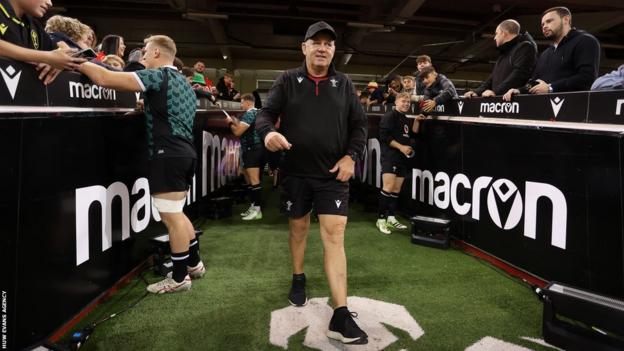 Six Nations 2024: Warren Gatland insists young Wales can win title