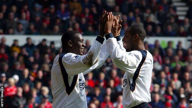 Former Liverpool strikers Emile Heskey (left) and Nicolas Anelka