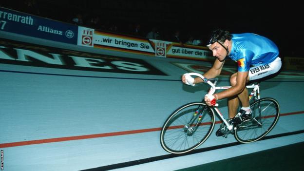 Tony Doyle riding a six-day in Cologne in 1988