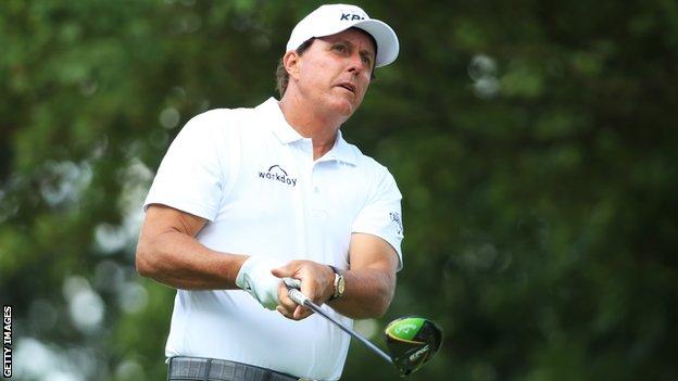 Bmw Championship Phil Mickelson S Hotel Catches Fire After Lightning Strike Bbc Sport