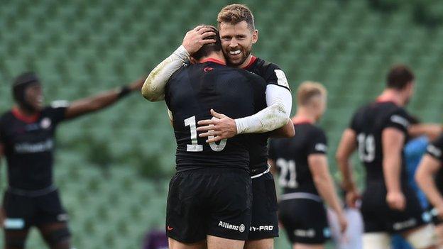 Alex Goode และ Elliot Daly