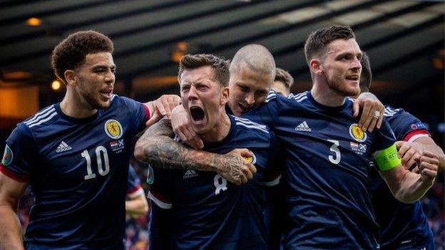Callum McGregor et ses coéquipiers écossais célèbrent son but contre la Croatie