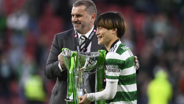 Ange Postecoglou and Kyogo Furuhashi