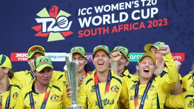 Meg Lanning of Australia lifts the ICC Women's Twenty20 World Cup following the ICC Women's T20 World Cup Final match between Australia and South Africa at Newlands Stadium