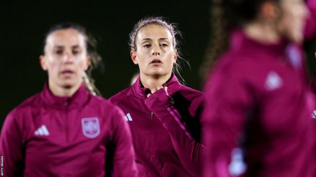 Alexia Putellas looks on during a Spain training session