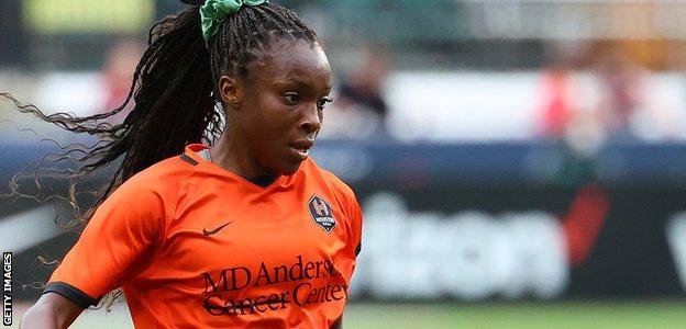 Michelle Alozie in action for Houston Dash