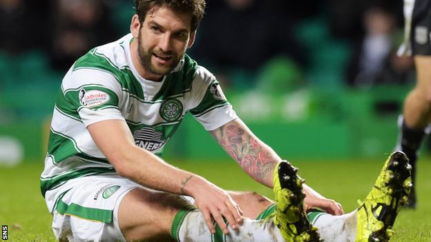 Charlie Mulgrew looks frustrated after seeing an effort saved by Scott Bain