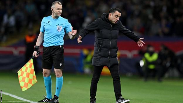 Xavi reacts to being sent off against PSG