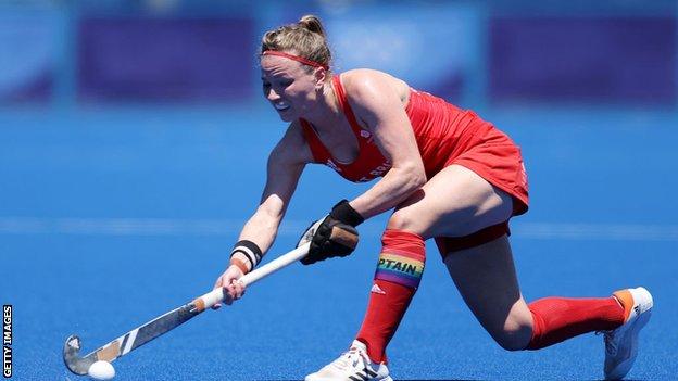 Great Britain's Hollie Pearne-Webb makes a pass during the Olympics
