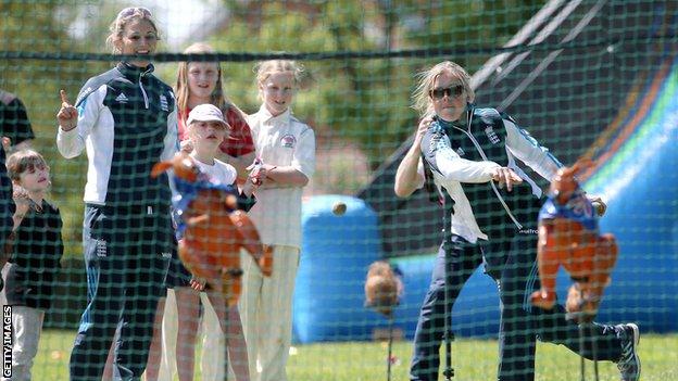 Heather Knight (right) and England captain Charlotte Edwards at a Chance to Shine coaching session