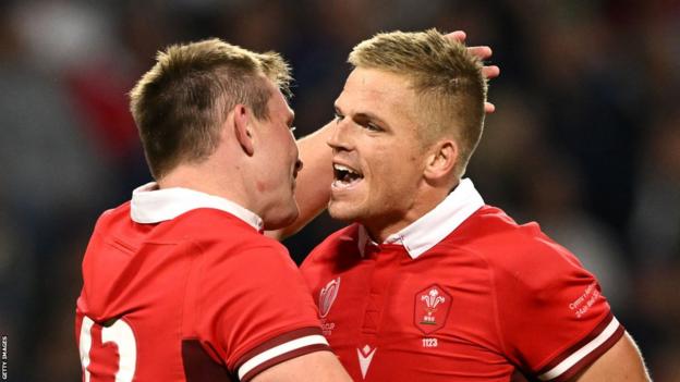 Gareth Anscombe celebrating