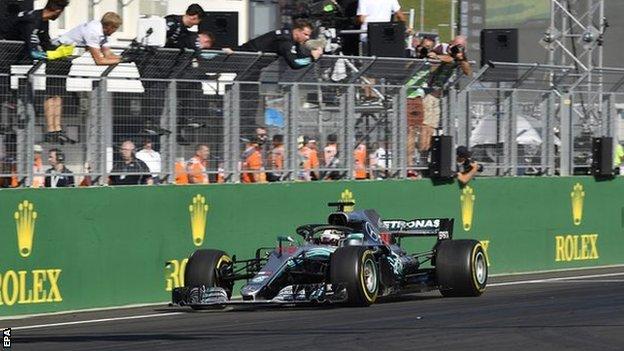 Hungarian Grand Prix: Lewis Hamilton Wins To Extend Title Lead - BBC Sport