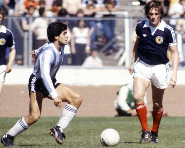 Diego Maradona and Kenny Dalglish