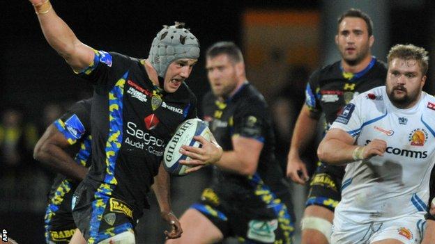 Jonathan Davies in action for Clermont