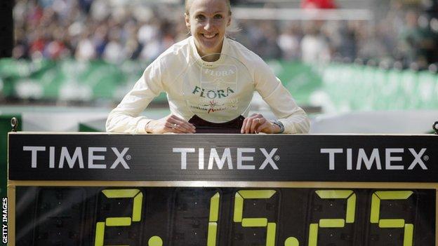 Paula Radcliffe after winning the 2003 London Marathon
